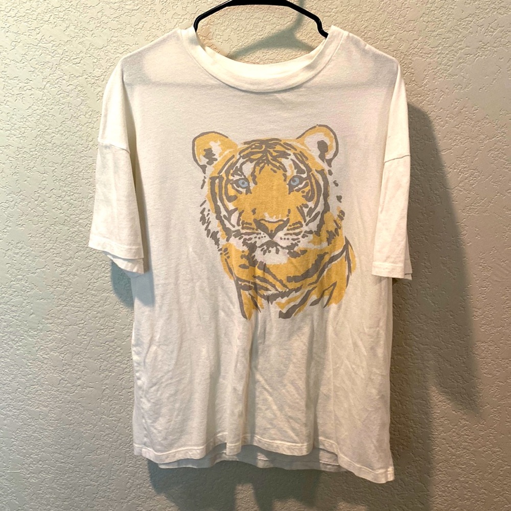 Oversized tiger t-shirt
